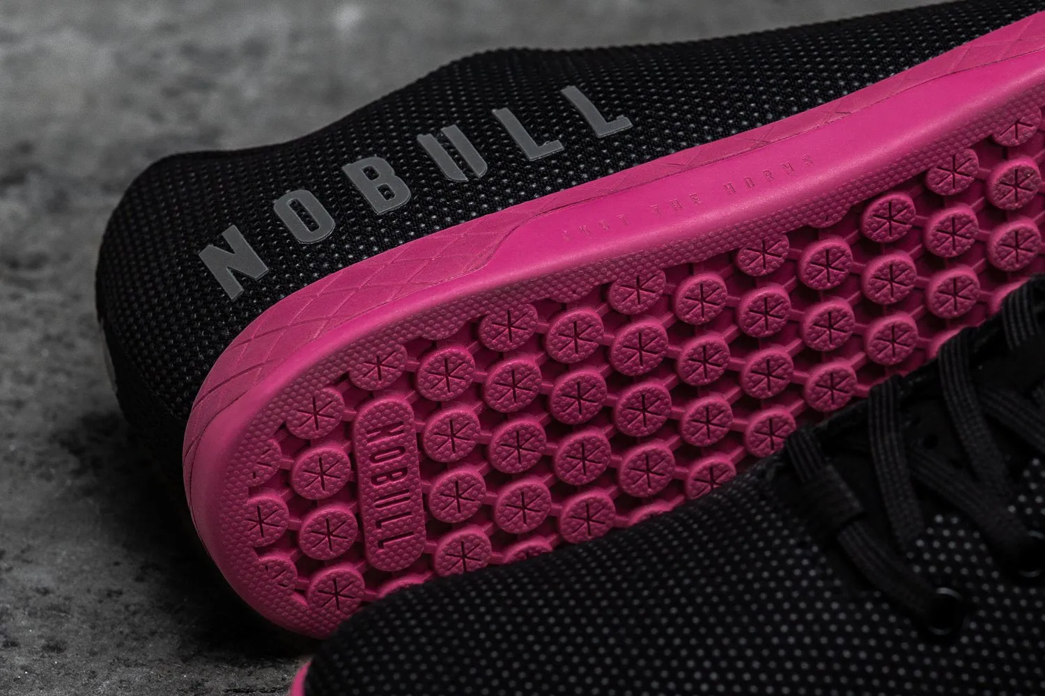 BLACK BERRY TRAINER (WOMEN'S)